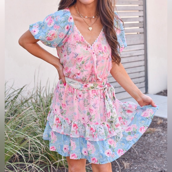 Love Colette Dresses & Skirts - 🧺Love Colette cottagecore puff sleeve floral dress